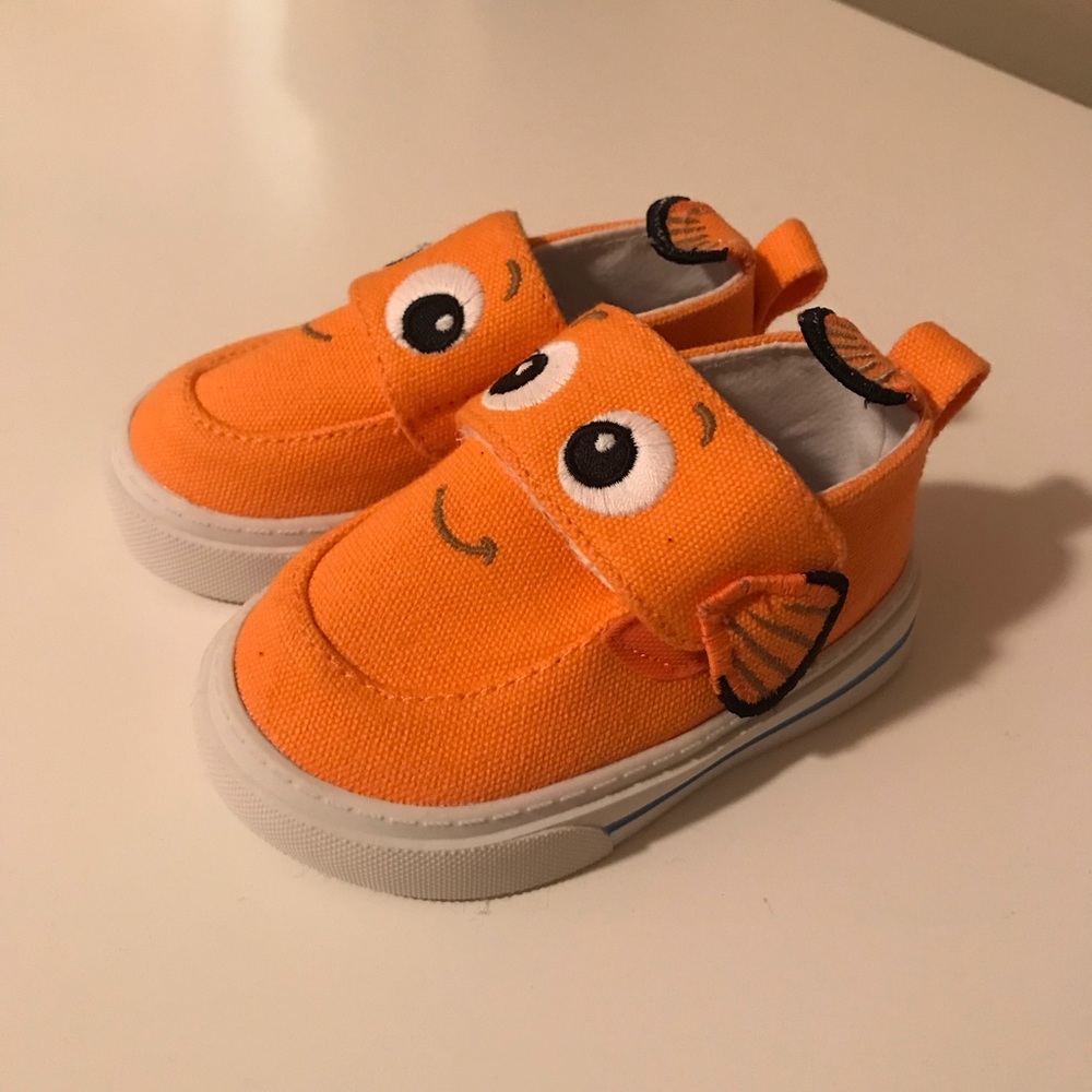 Disney Nemo baby sneakers, brand new 12-18 months